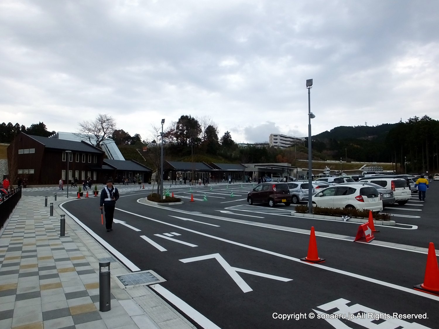 箱根西麓三島大吊り橋・みしまスカイウォークの駐車場全景の写真